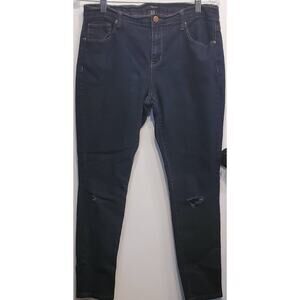 Forever 21 Dark Wash Distressed Jeans SIZE 30